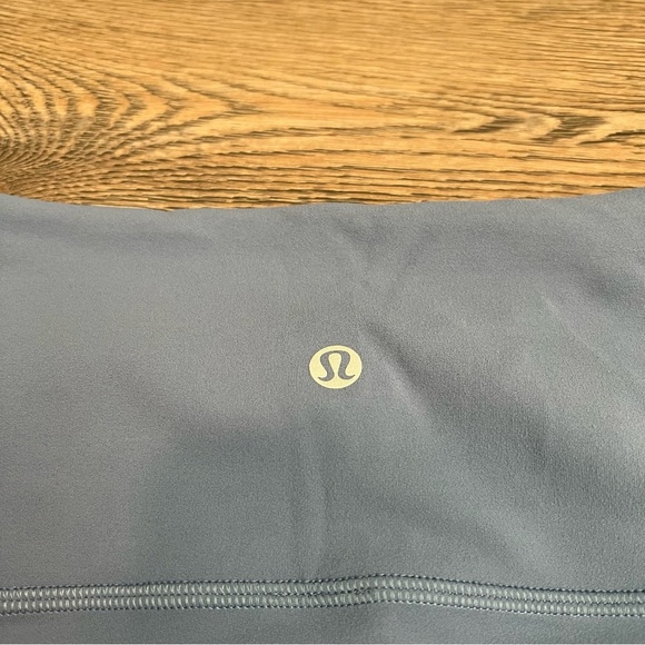 Lululemon Groove Super-High-Rise Flared Pant Nulu Size 4 Water Drop - Picture 8 of 10